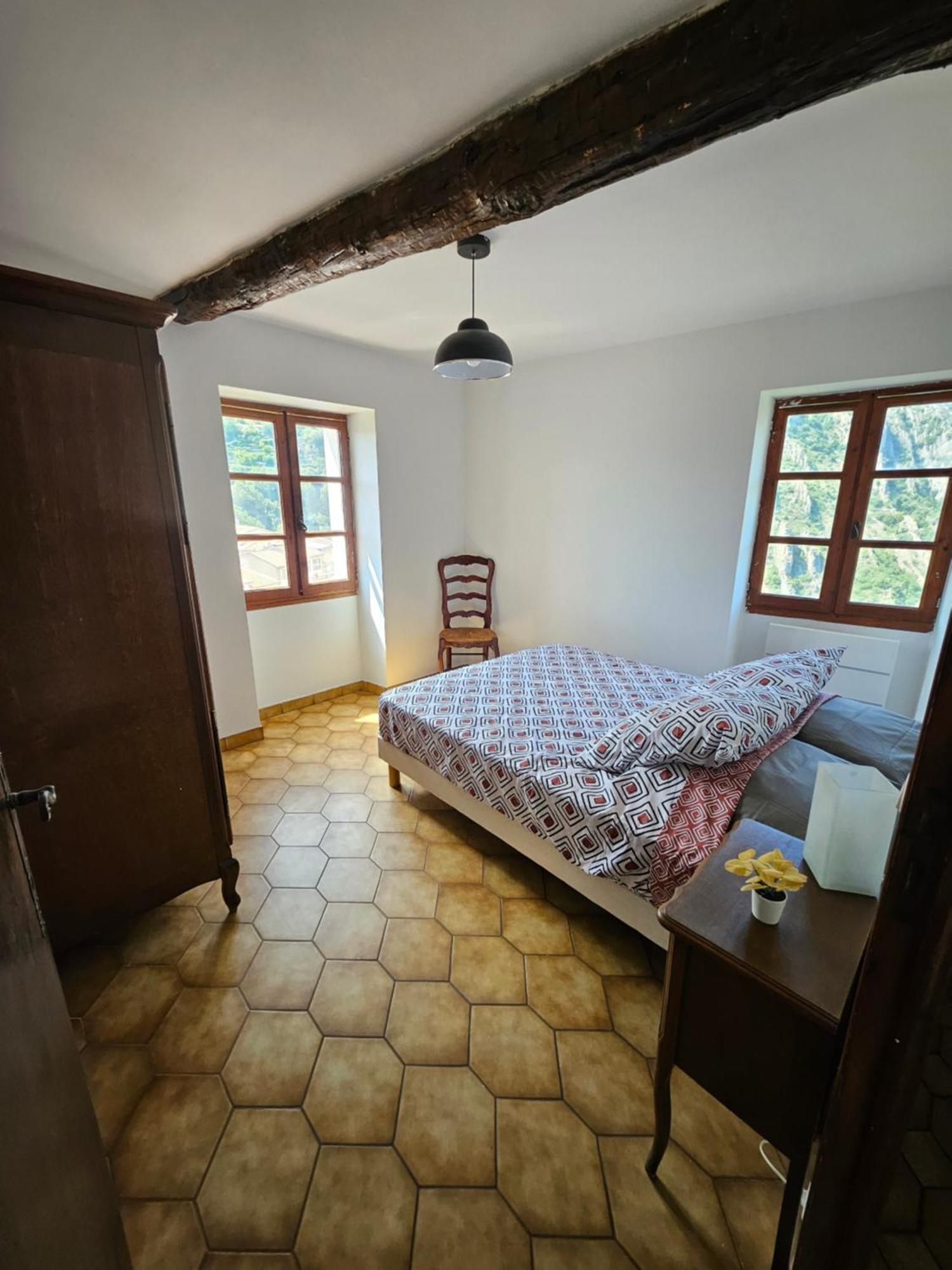 2 Pieces Au Calme Absolu Apartment Bonson  Luaran gambar